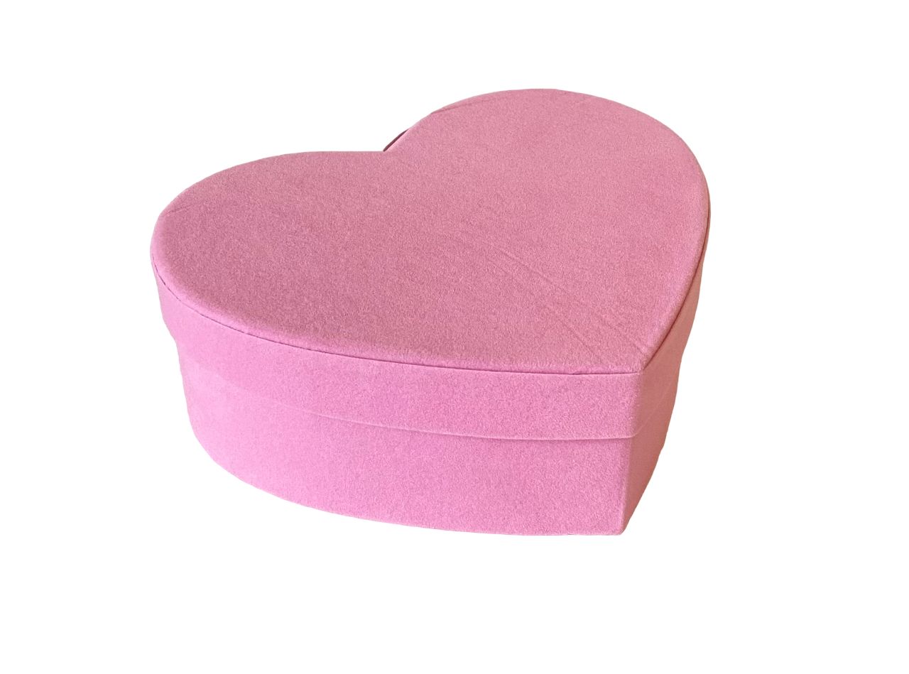 Коробка бархатная сердце малое 19*17*7см нежно-розовая